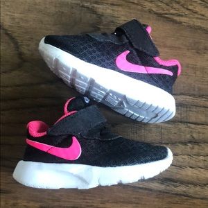 Baby girl Nike shoes size 3C